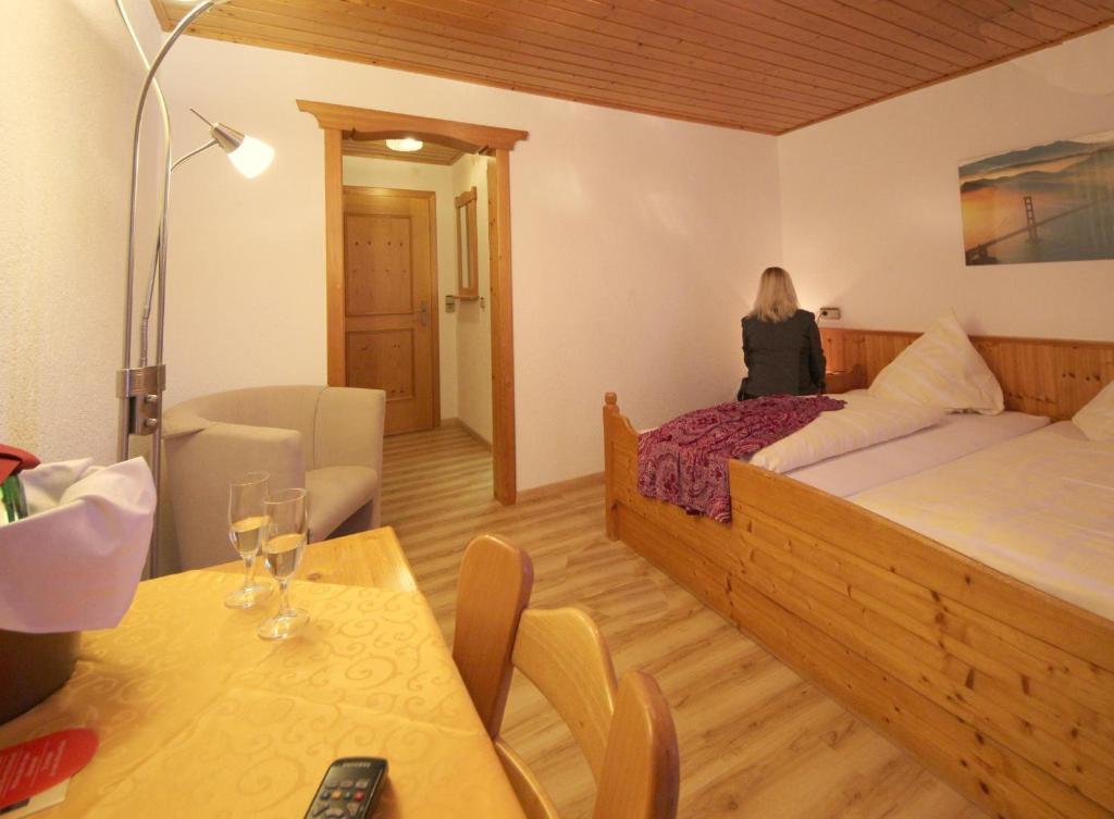 Hotel Krone Stuehlingen - Das Tor Zum Suedschwarzwald Eksteriør billede